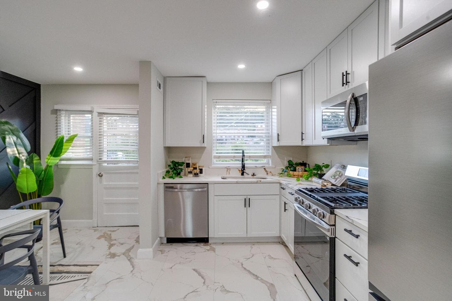 4806 Greencrest Road photo 9