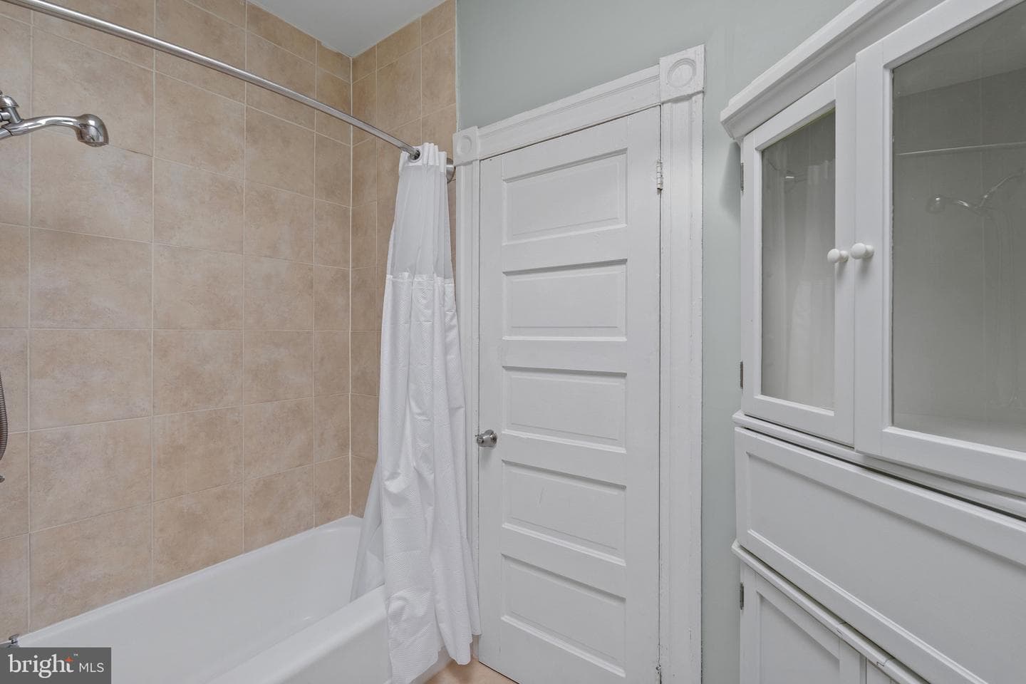 621 E 36th Street photo 22