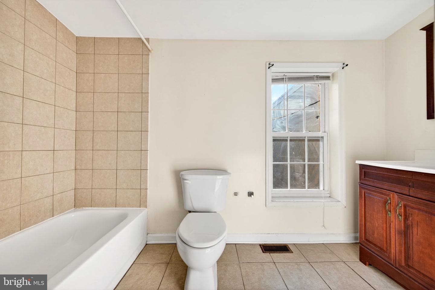 624 Wyeth Street photo 28