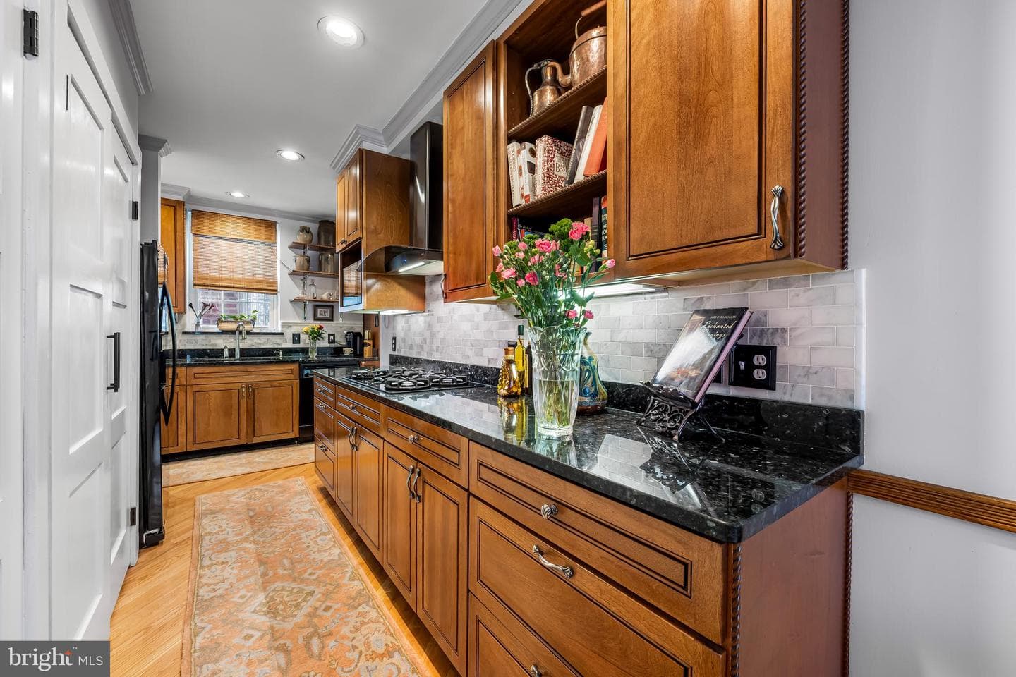 1807 Lancaster Street photo 18