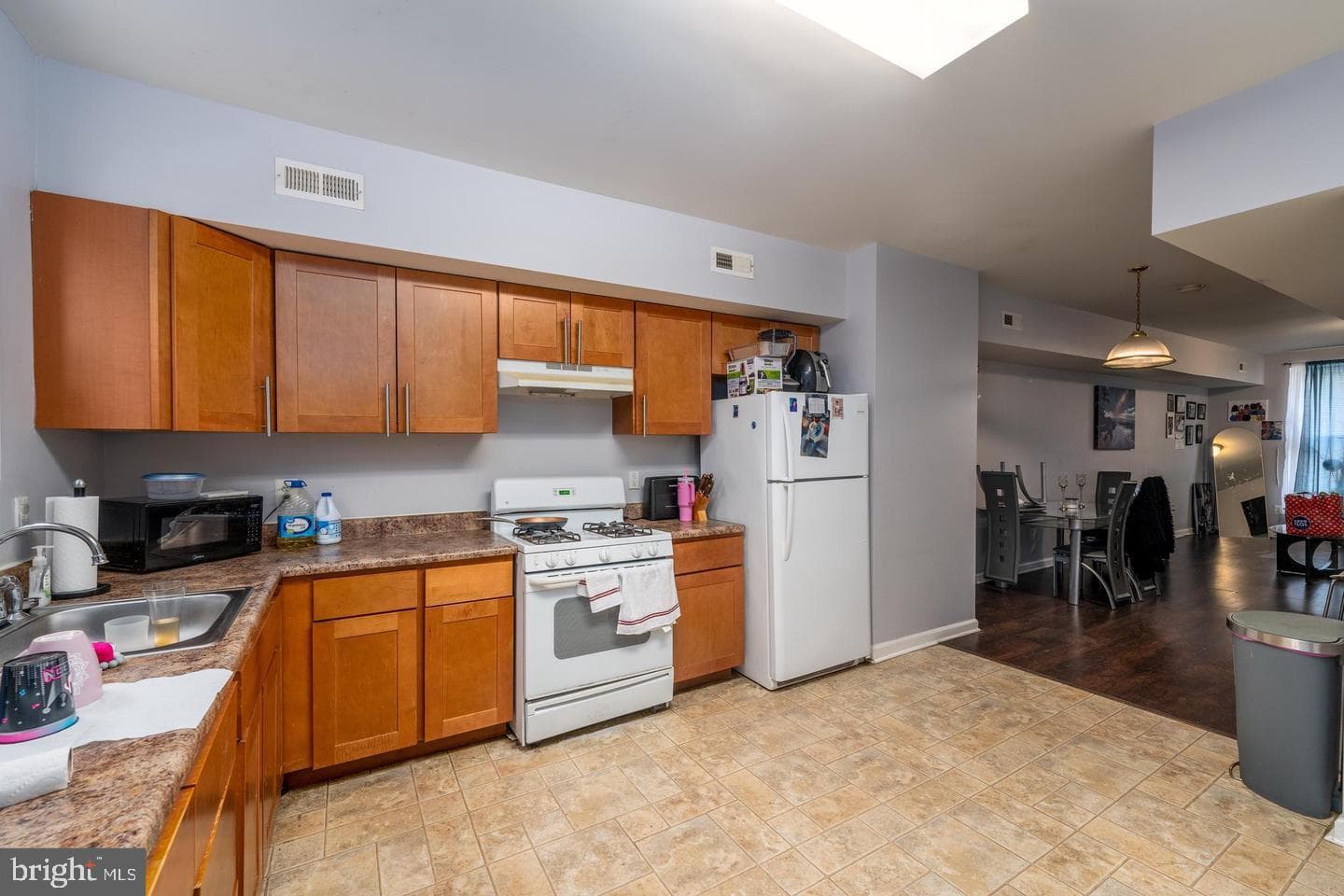 1710 Presbury Street photo 7