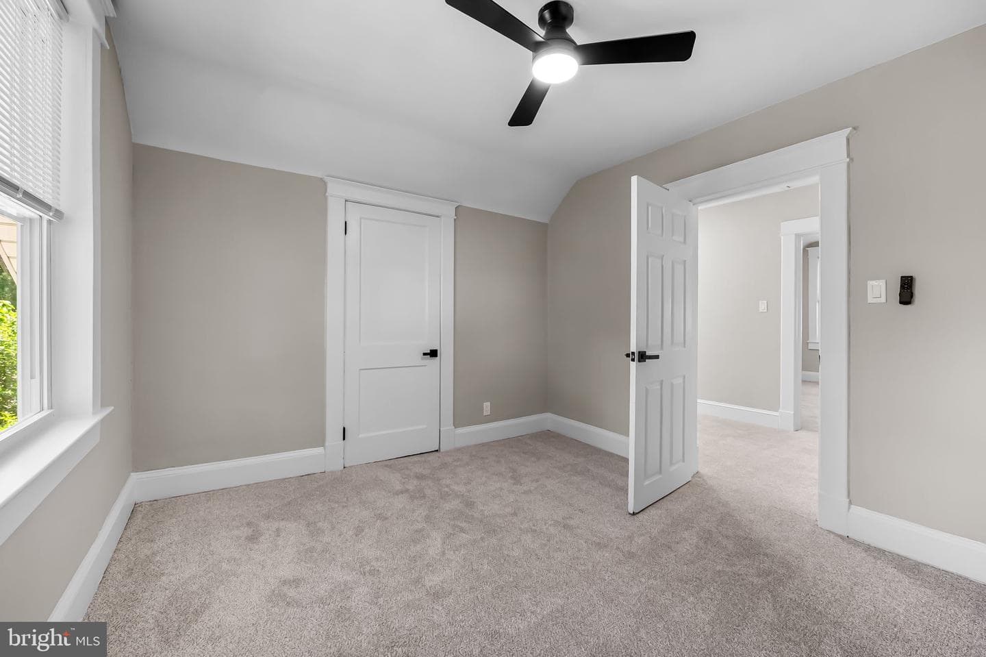 3210 Chesley Avenue photo 27