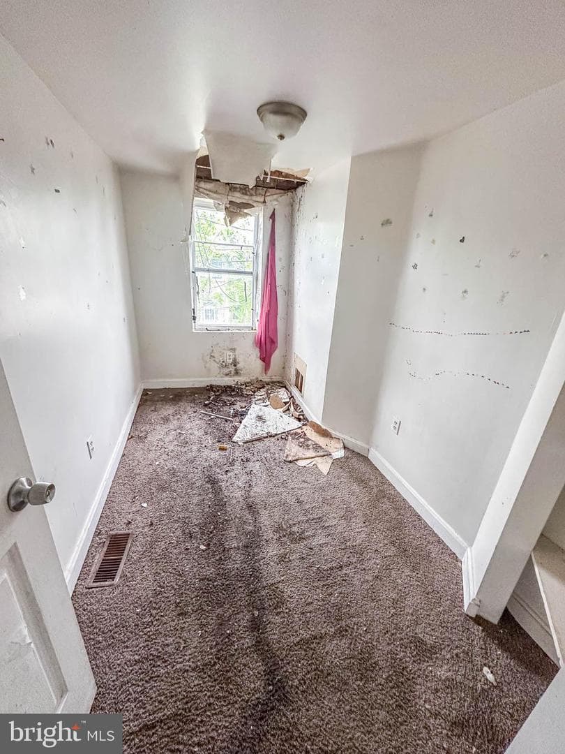 2114 Vine Street photo 8