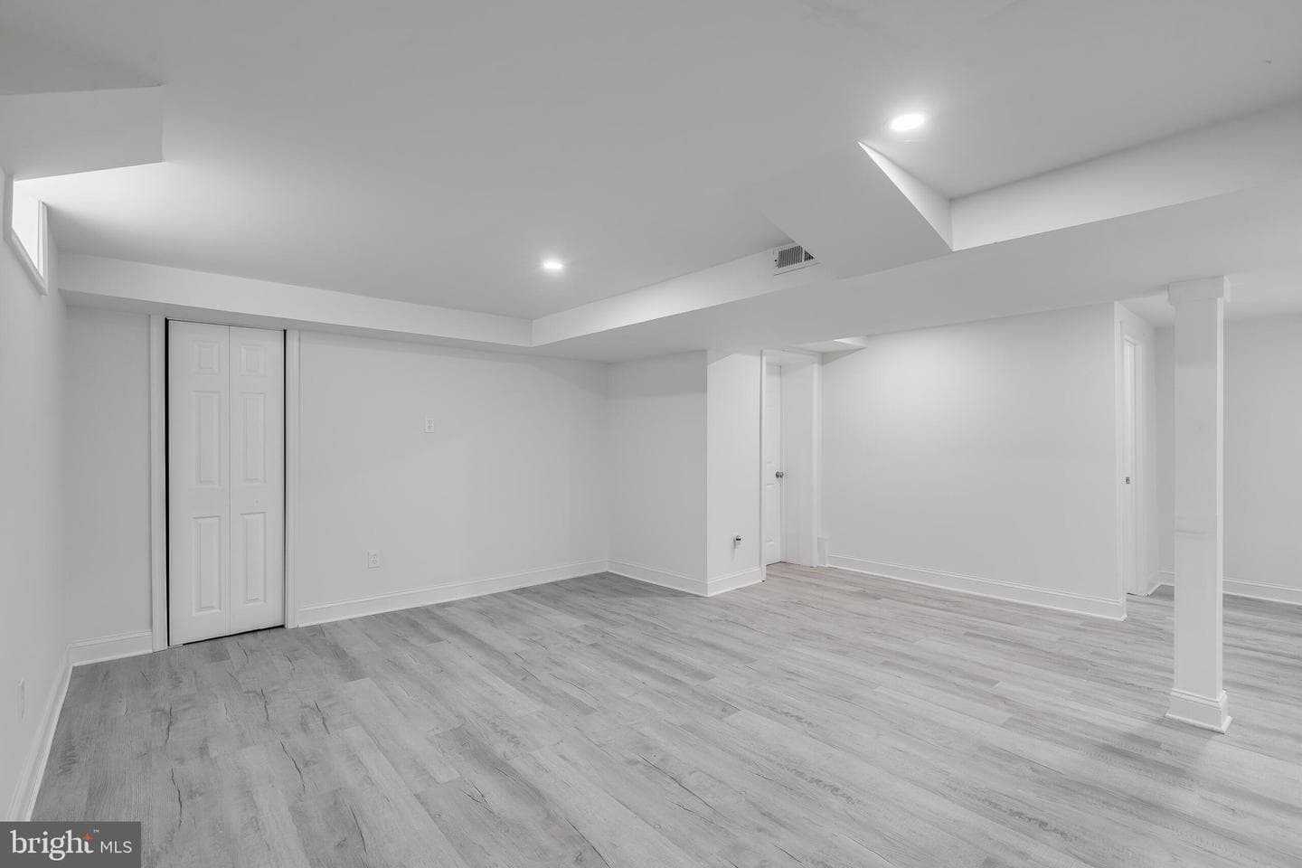 5412 Biddison Avenue photo 15