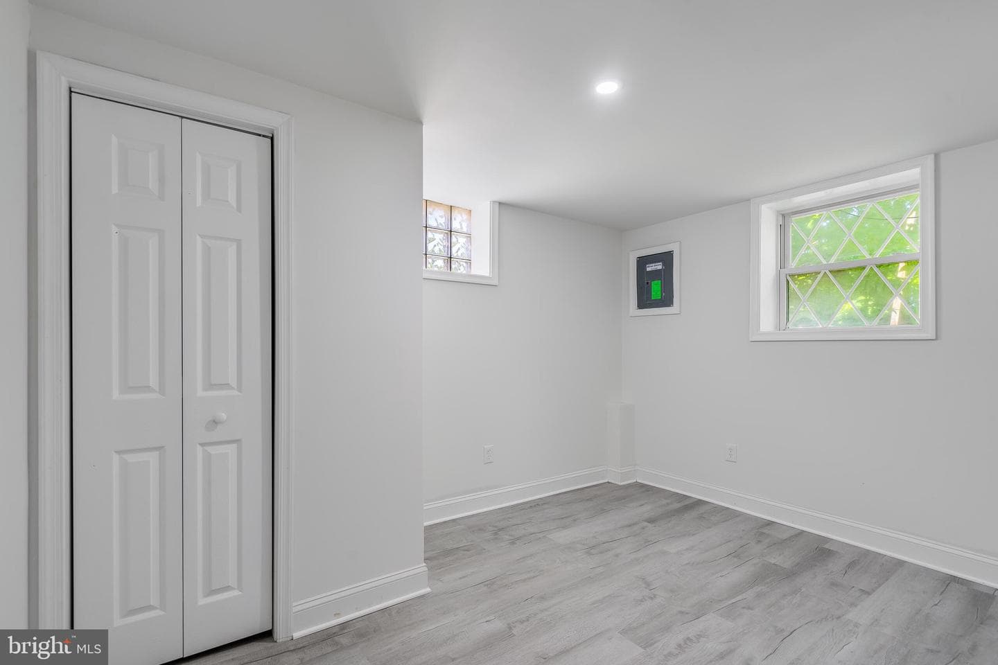 5412 Biddison Avenue photo 17