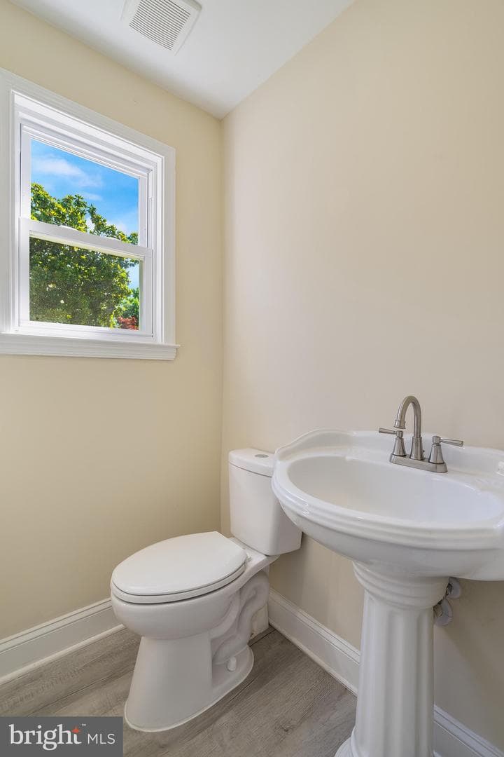 5412 Biddison Avenue photo 28