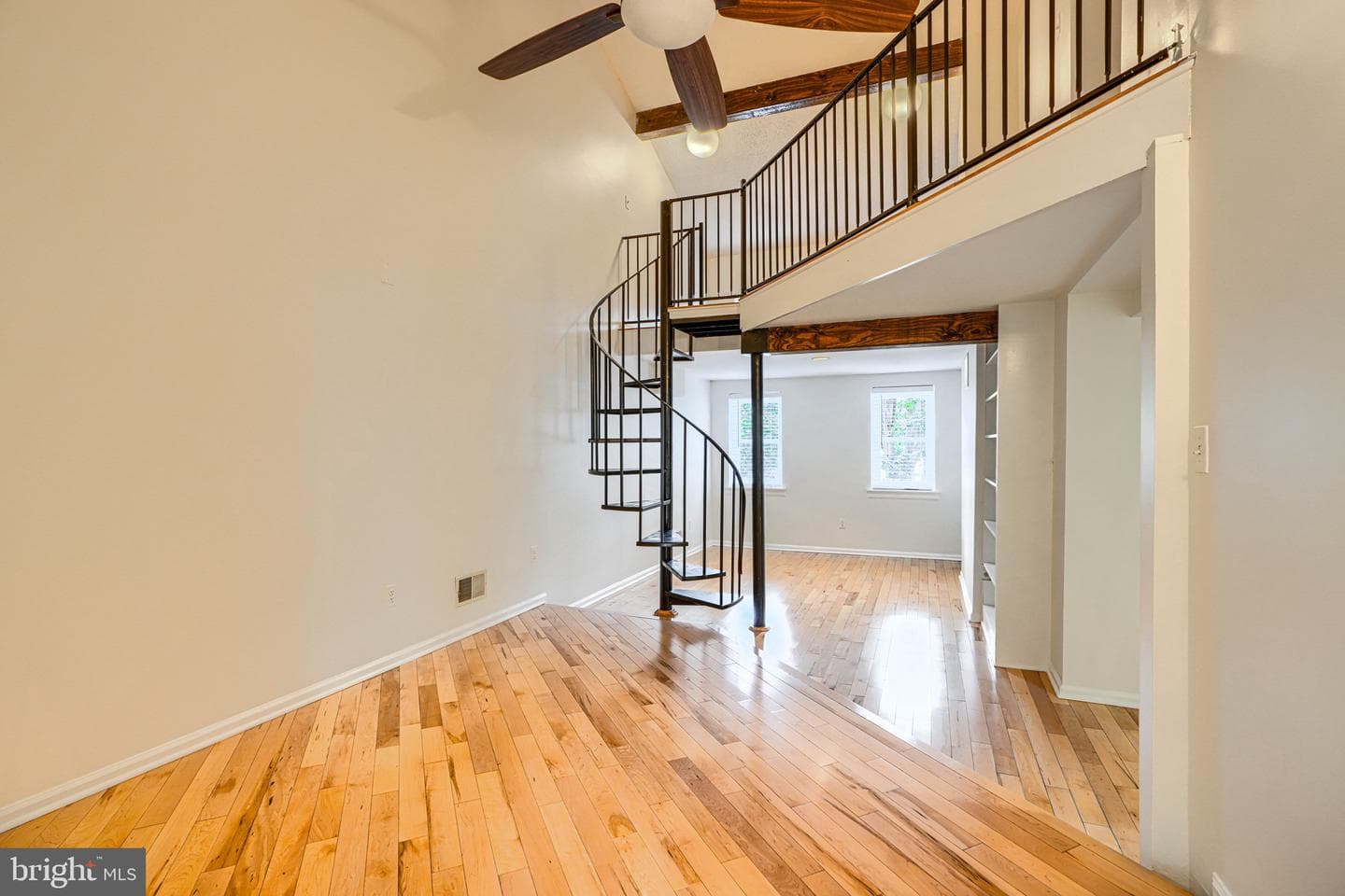 209 Scott Street photo 12