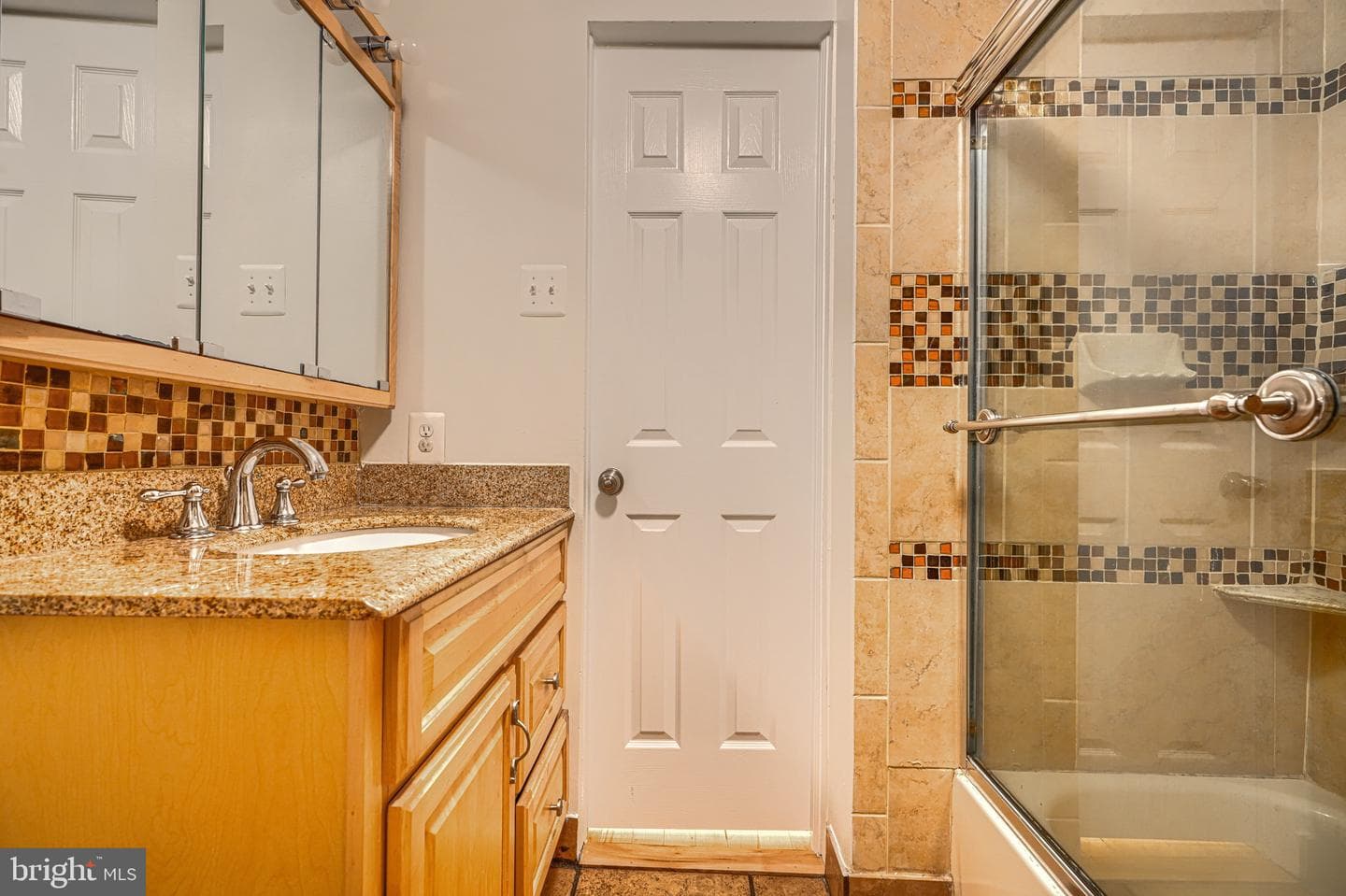 209 Scott Street photo 36