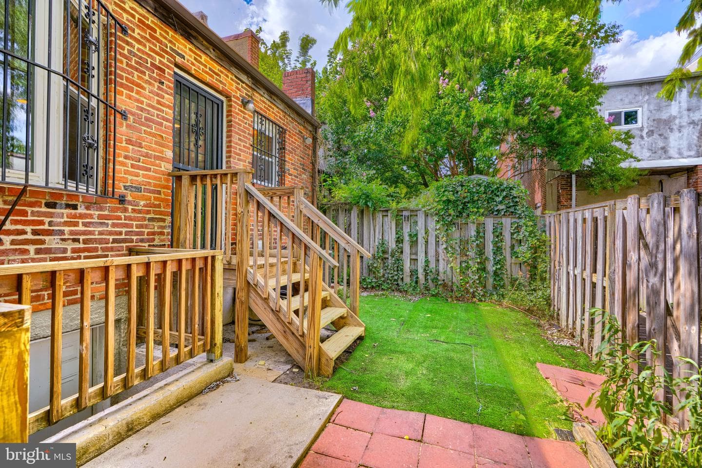 209 Scott Street photo 48