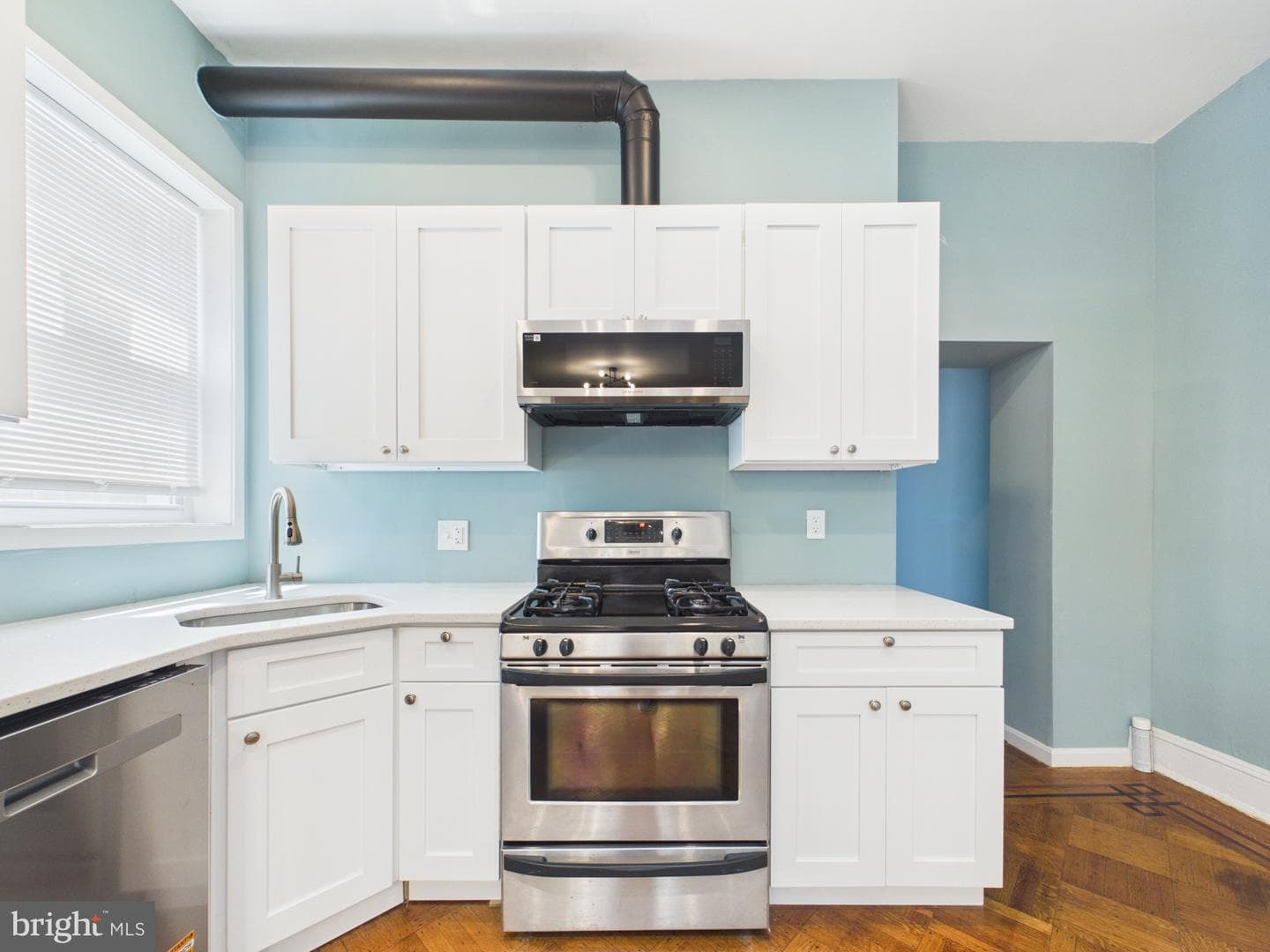3812 Park Heights photo 10