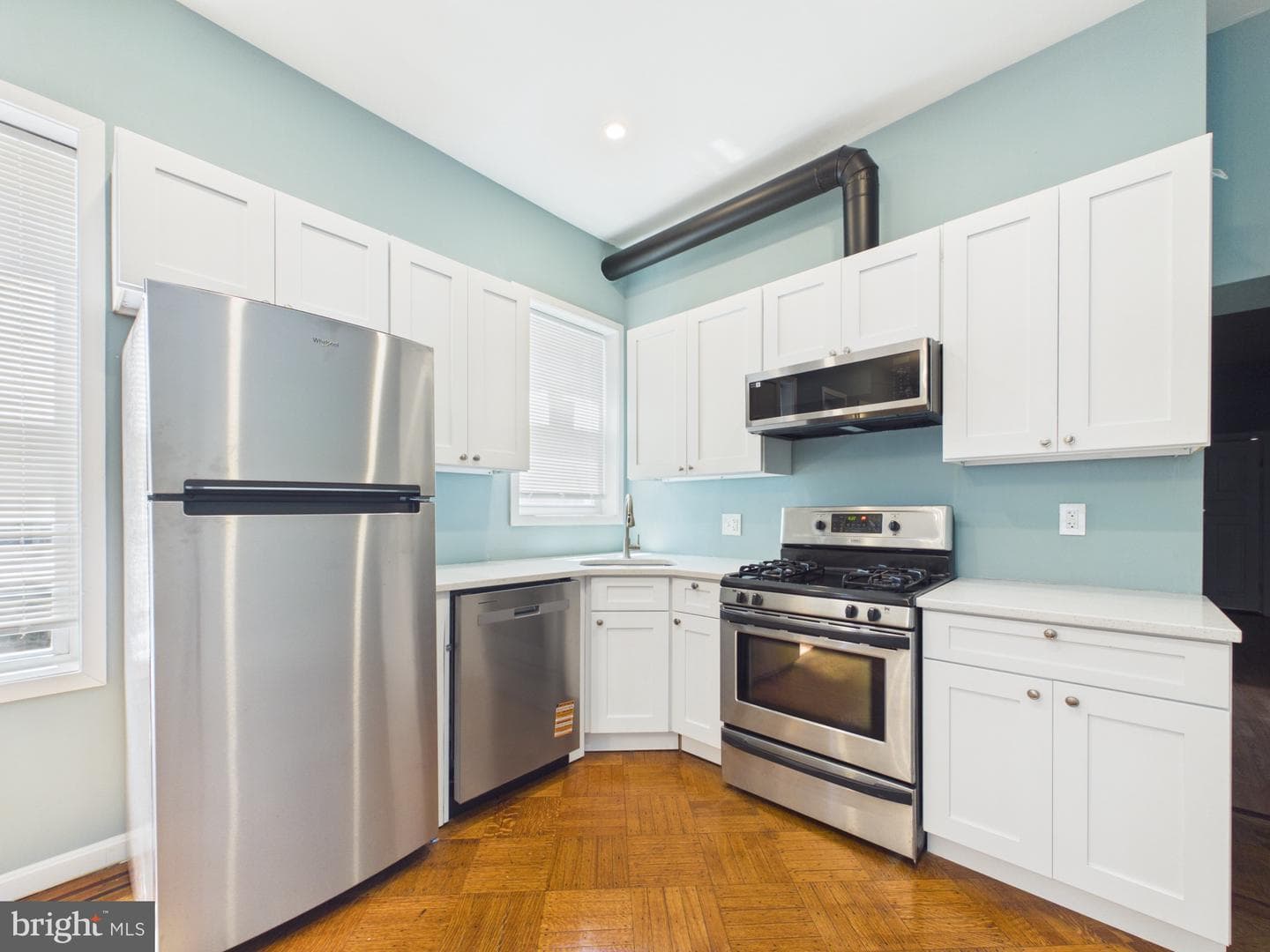 3812 Park Heights photo 9