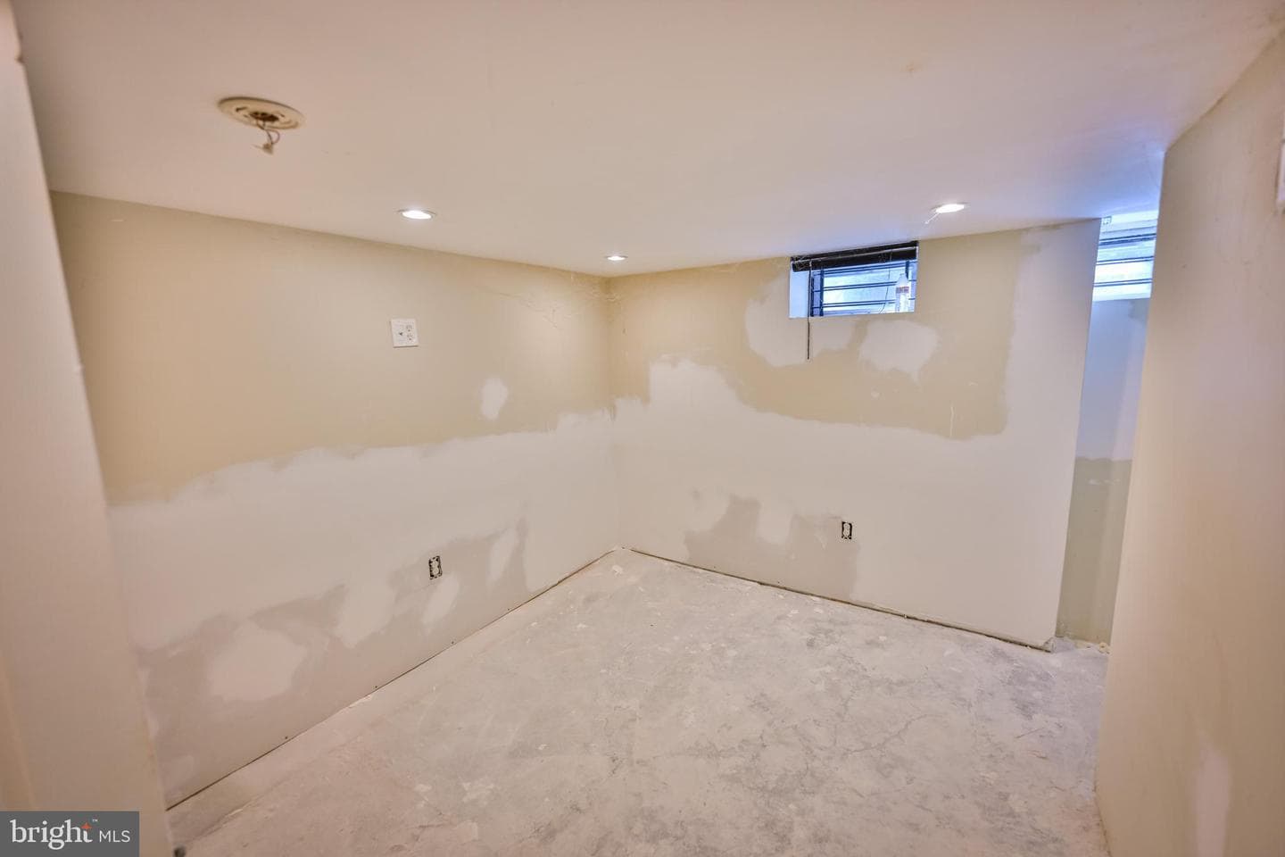 422 N Collington Avenue photo 21