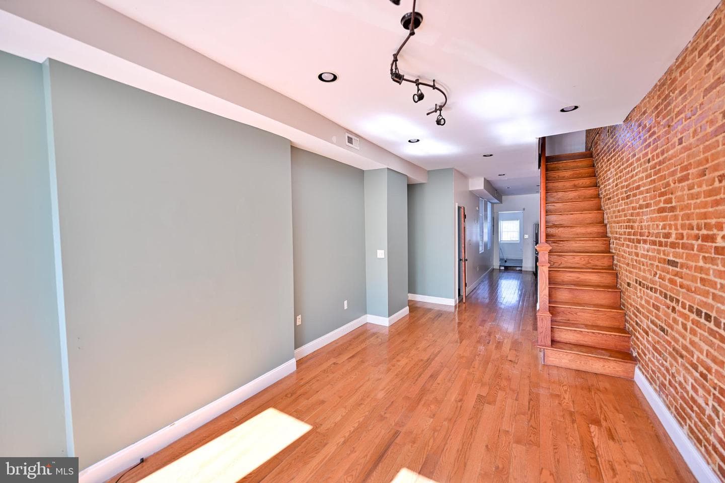 422 N Collington Avenue photo 4