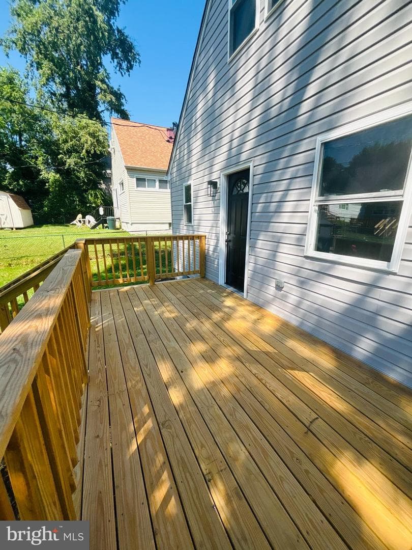 5704 Adleigh Avenue photo 21