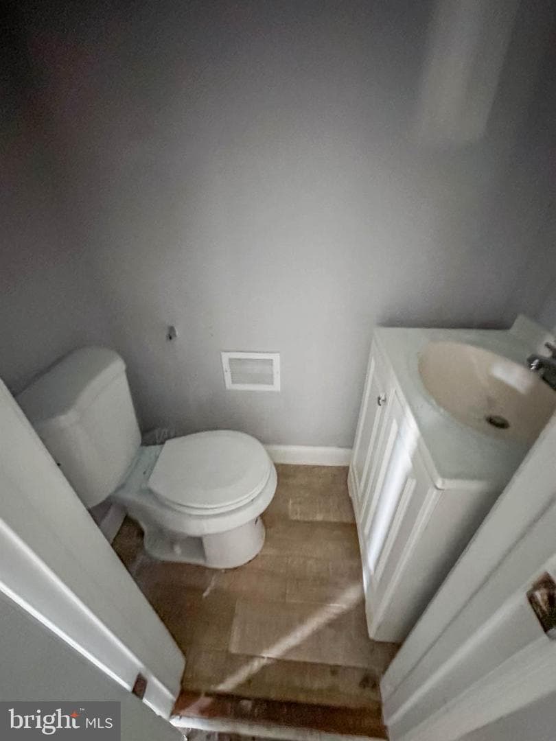 144 Palormo Avenue photo 4