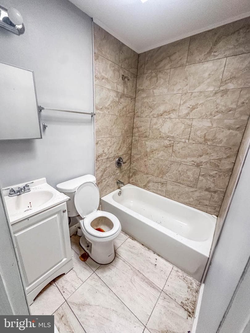 144 Palormo Avenue photo 8