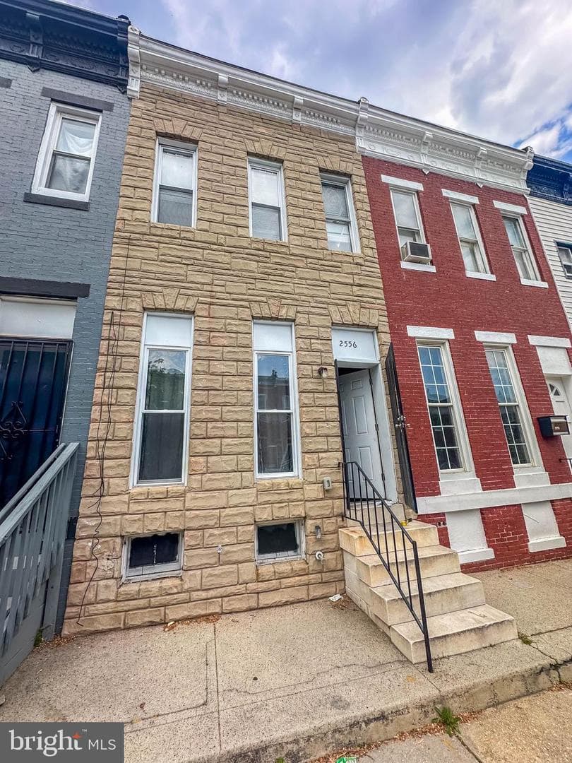 2556 W Fairmount Avenue, Baltimore