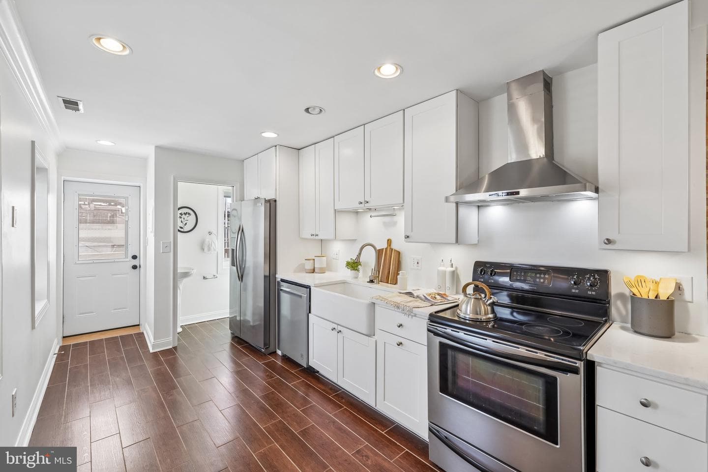 1232 Riverside Avenue photo 15