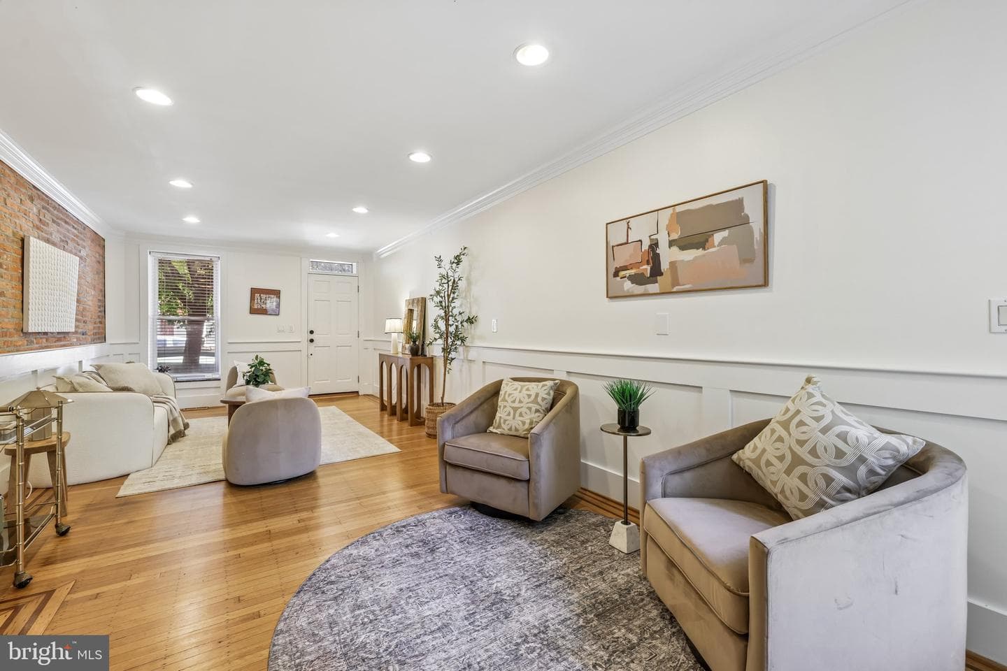1232 Riverside Avenue photo 7