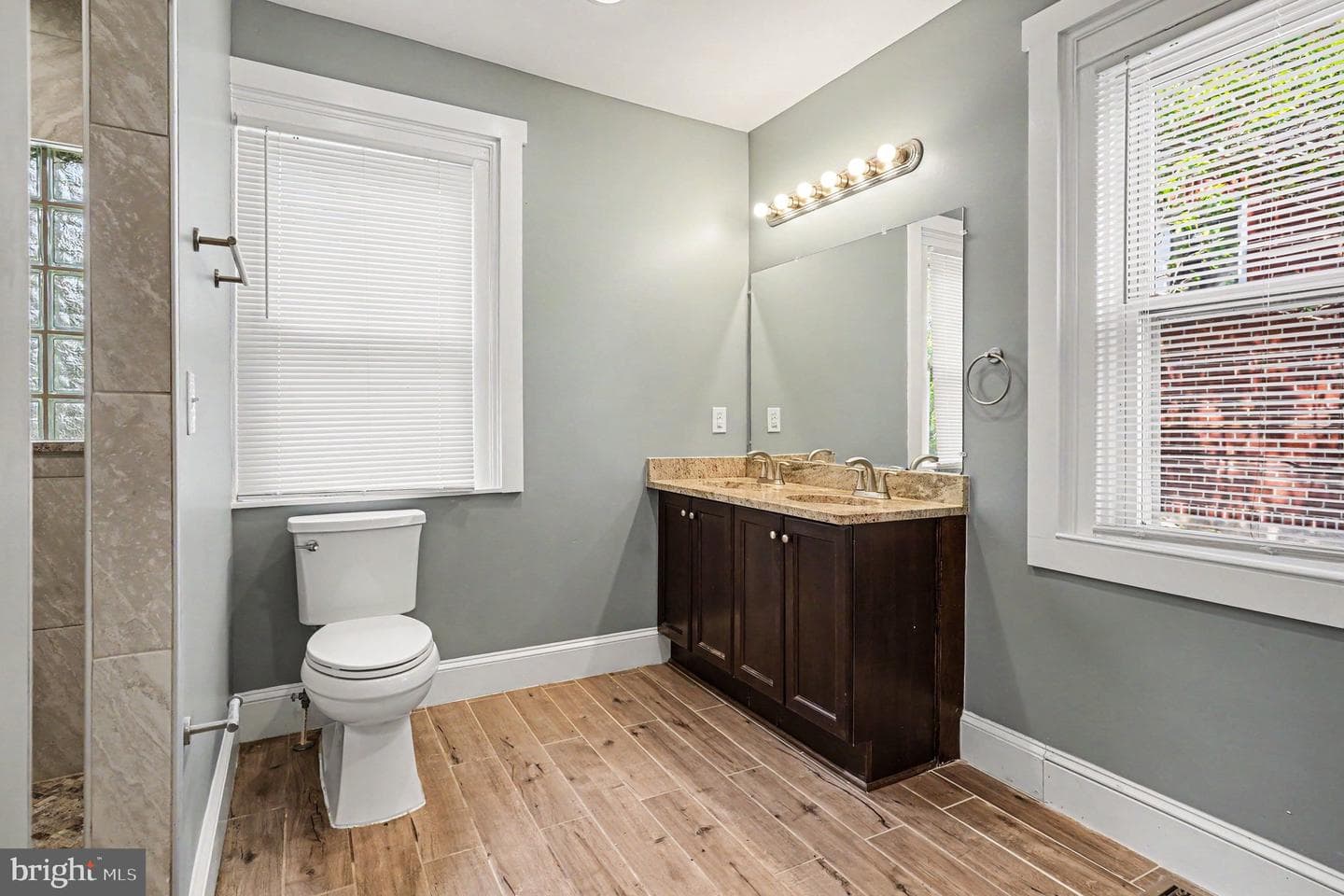 4207 Mary Avenue photo 16