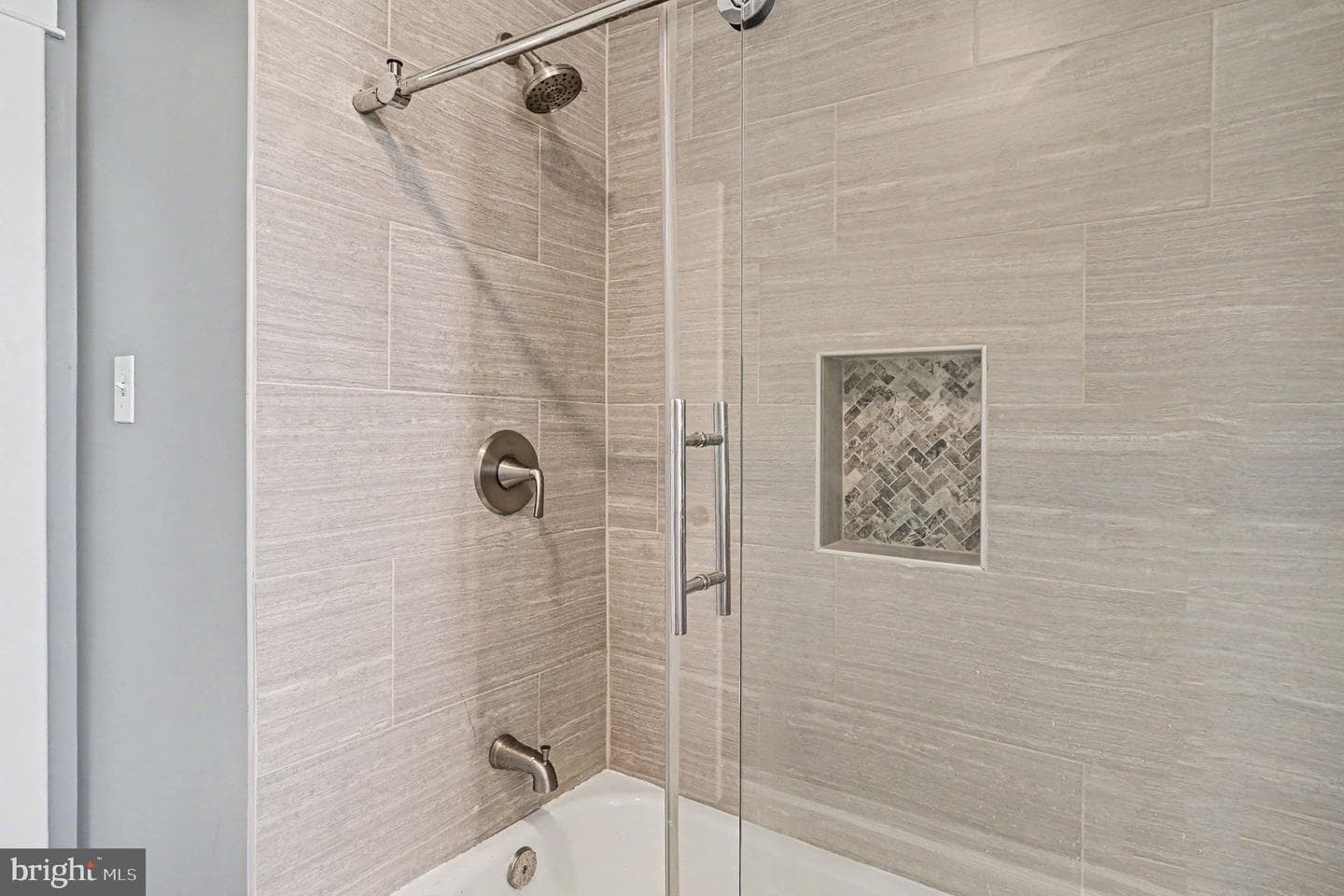 4207 Mary Avenue photo 24