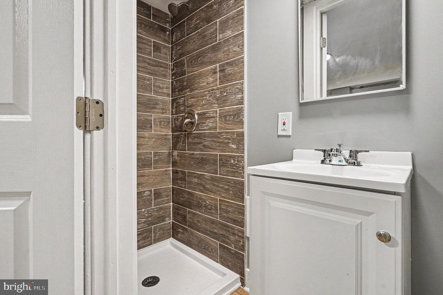 4207 Mary Avenue photo 35