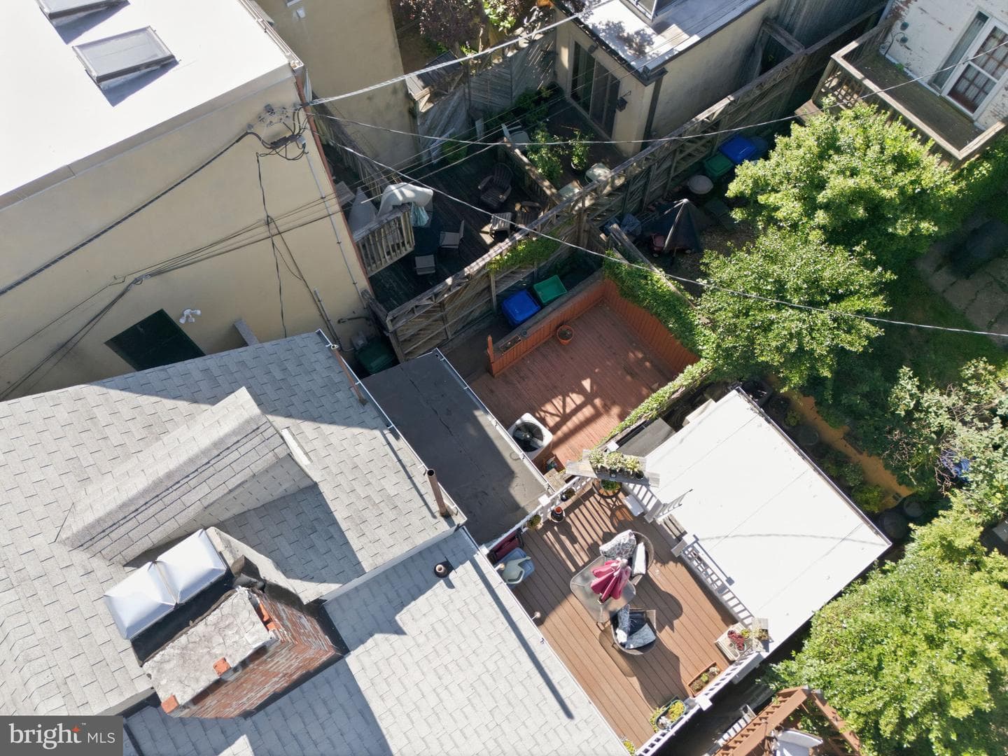 113 E Churchill Street photo 27