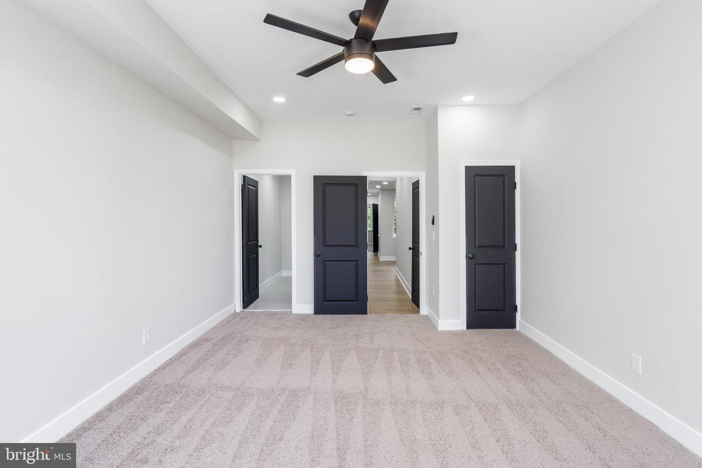 2237 Madison Avenue photo 46