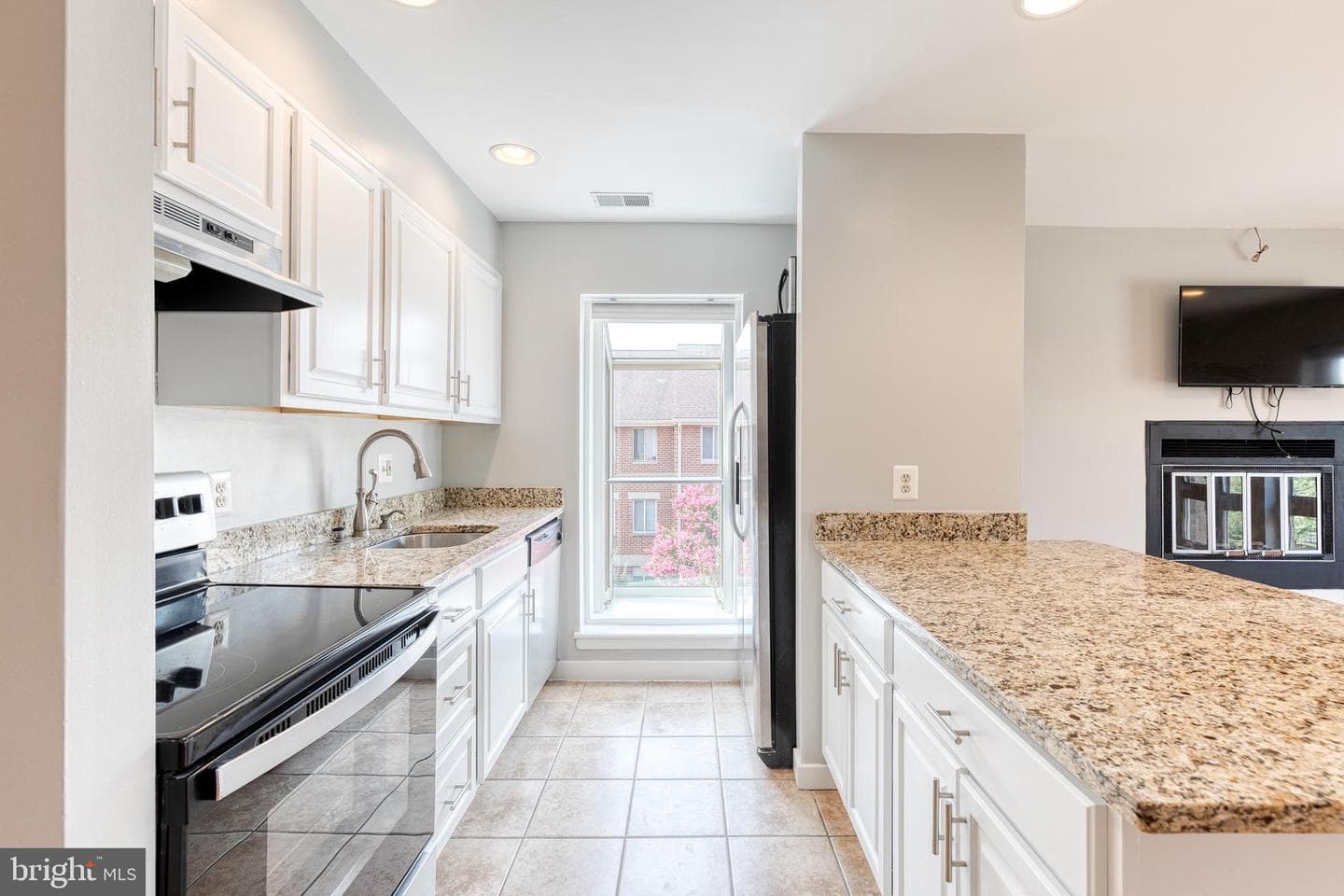 425 S Sharp Street #r 15 photo 17
