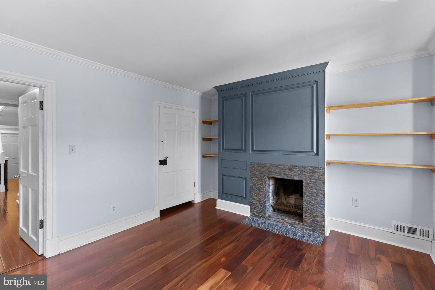 2930 Elliott Street photo 14