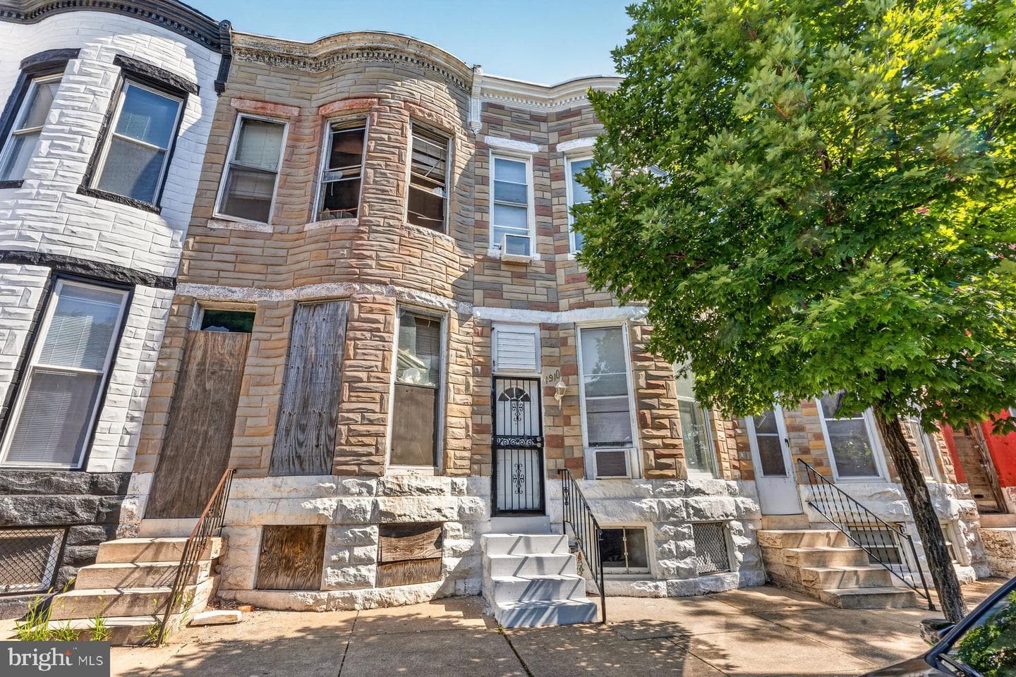 1910 W Fayette Street photo 27