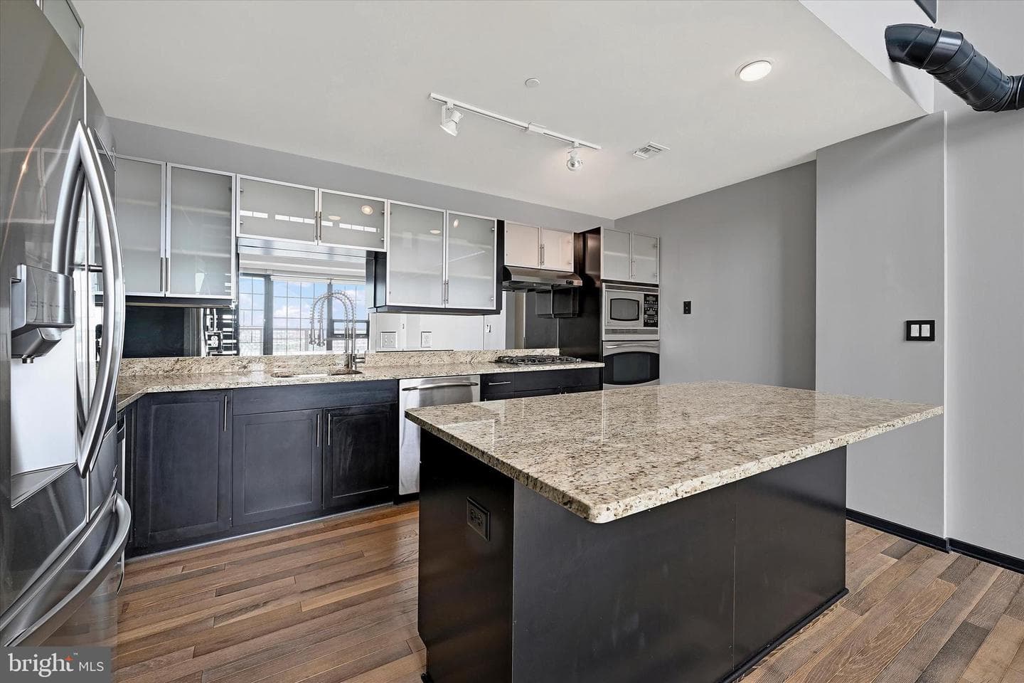 1200 Steuart Street #1913 photo 24