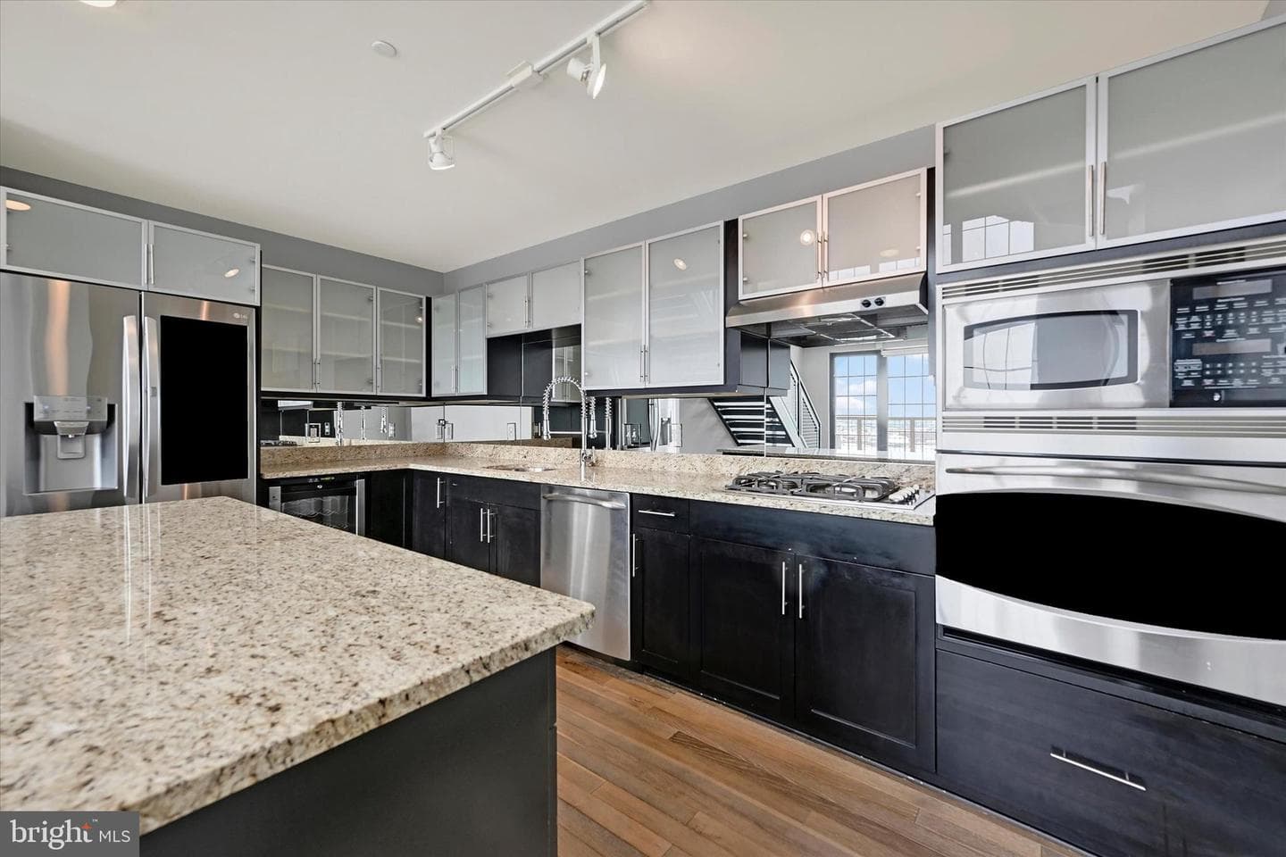 1200 Steuart Street #1913 photo 26