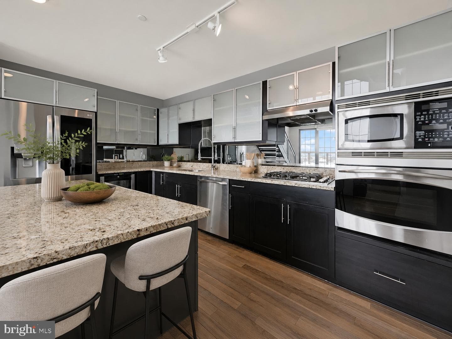 1200 Steuart Street #1913 photo 27