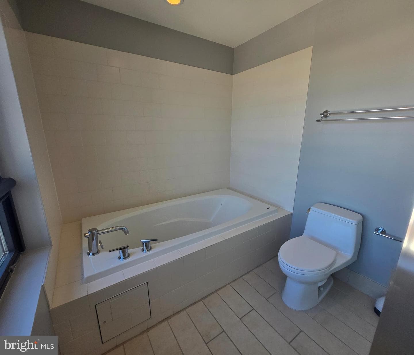 1200 Steuart Street #1913 photo 53