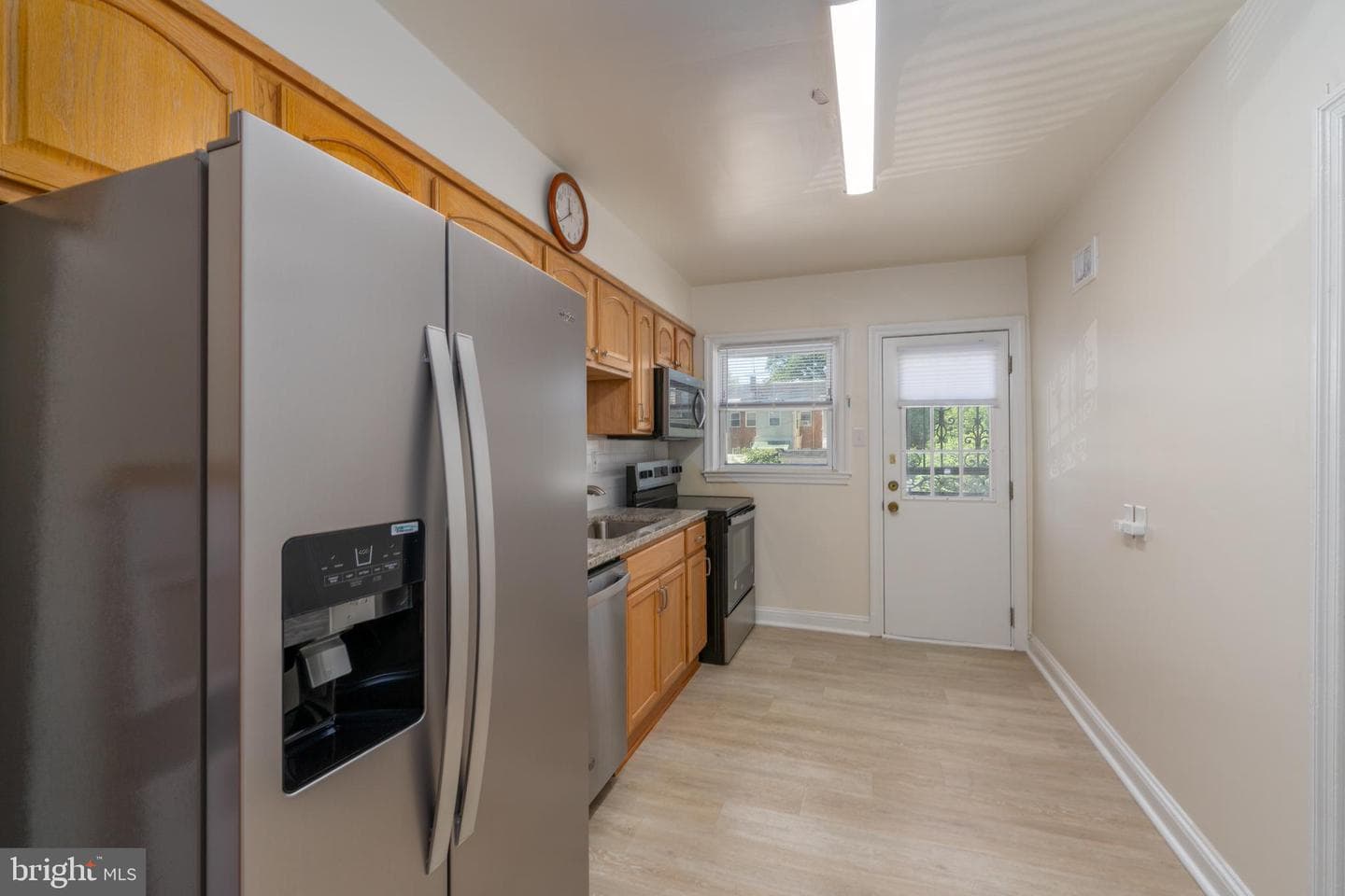 3255 Yosemite Avenue photo 13