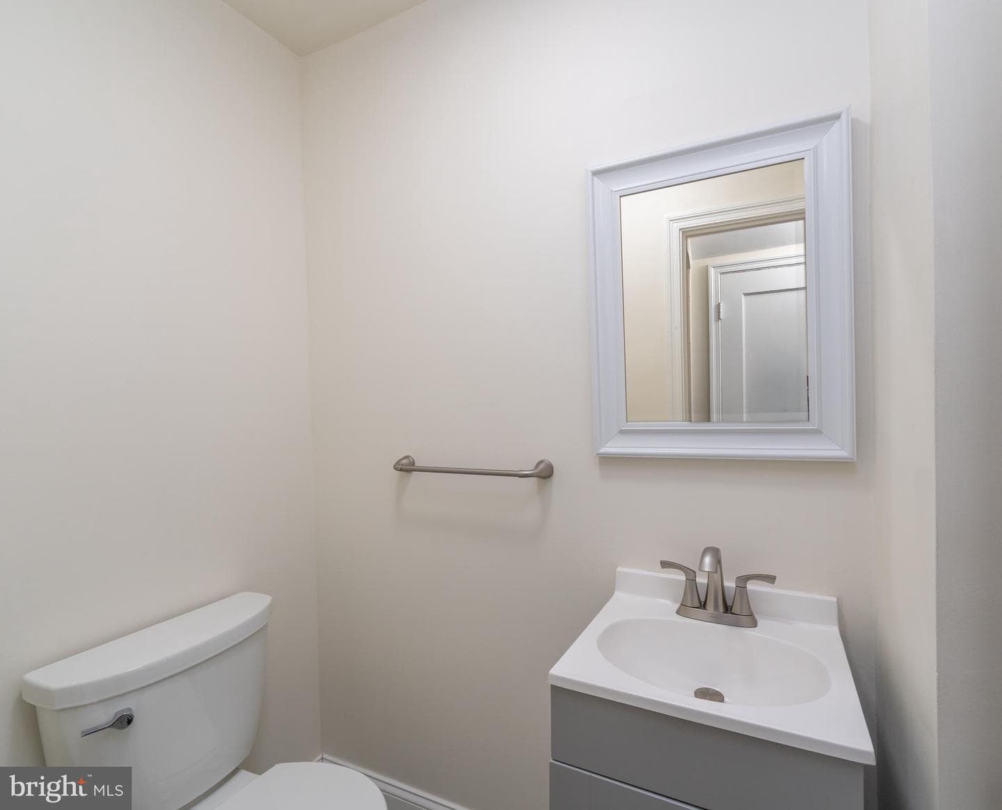 3255 Yosemite Avenue photo 15