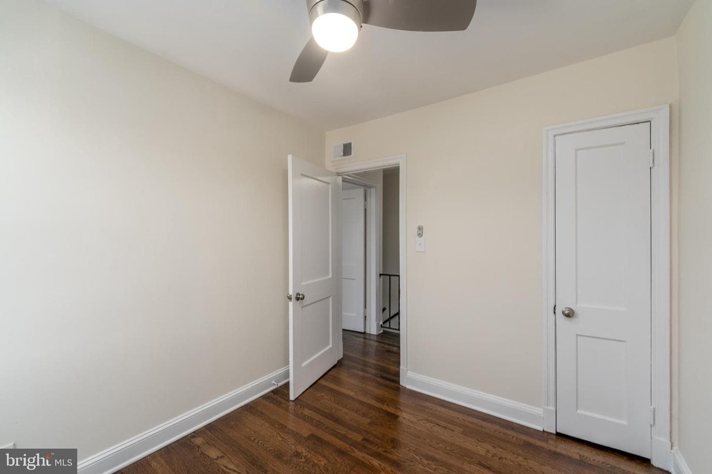 3255 Yosemite Avenue photo 17