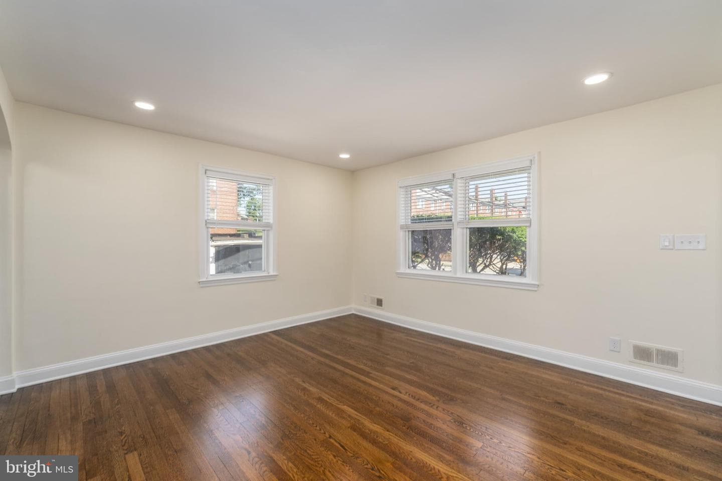 3255 Yosemite Avenue photo 21