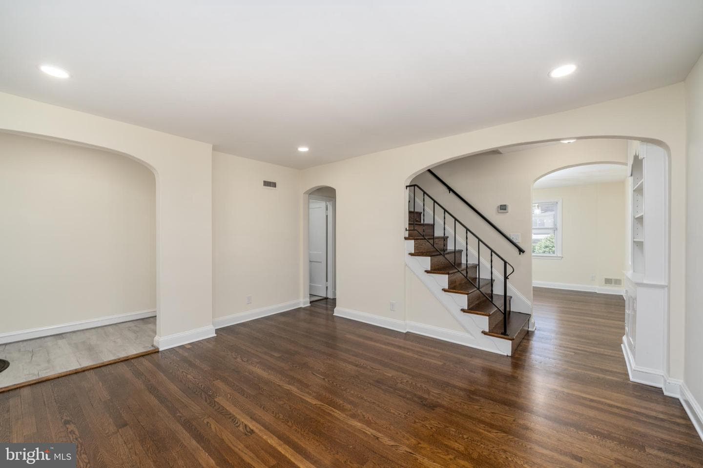 3255 Yosemite Avenue photo 3