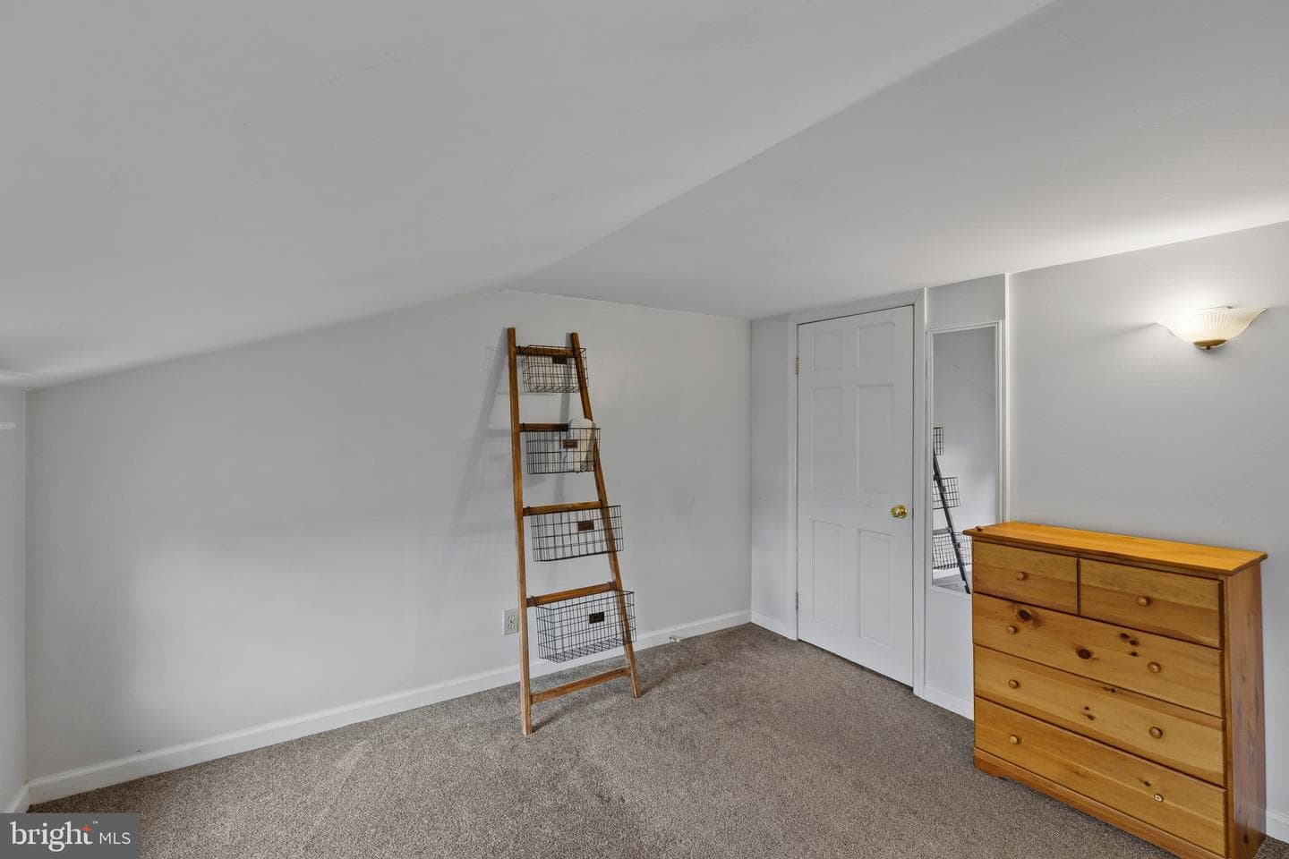2223 Fleet Street photo 30