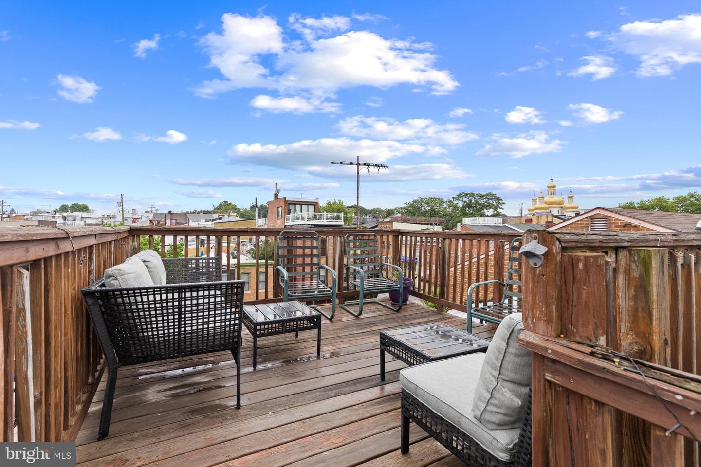 2223 Fleet Street photo 35
