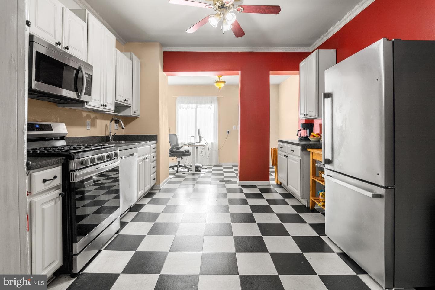 3 N Milton Ave photo 12