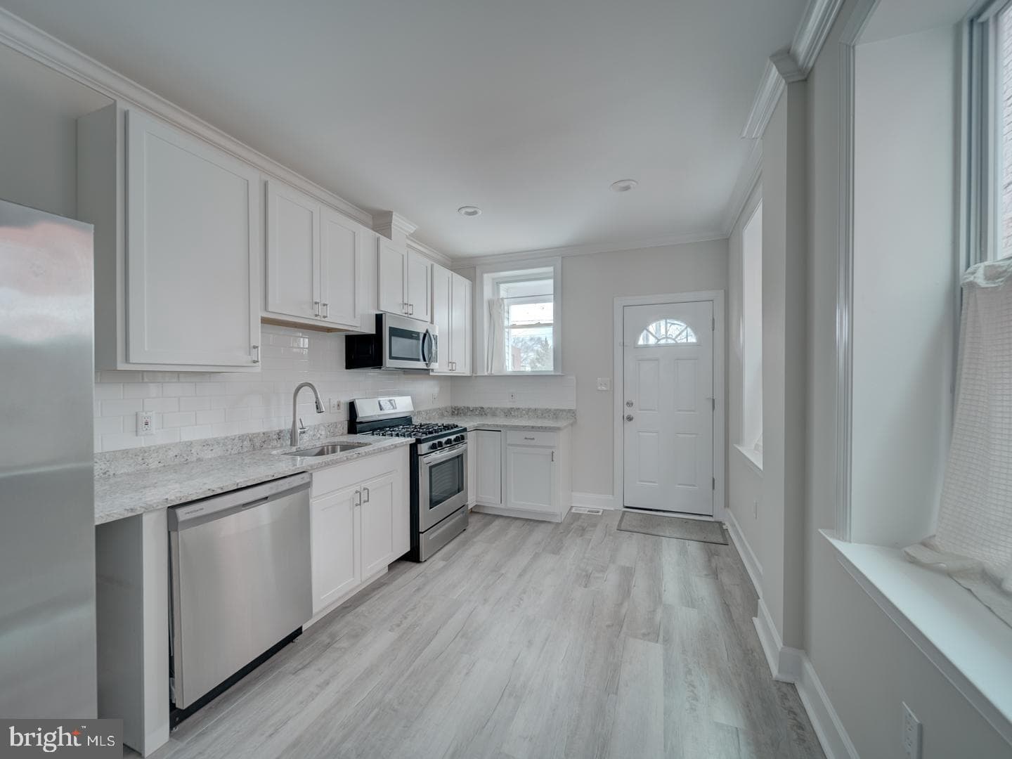 417 N Collington Ave photo 25