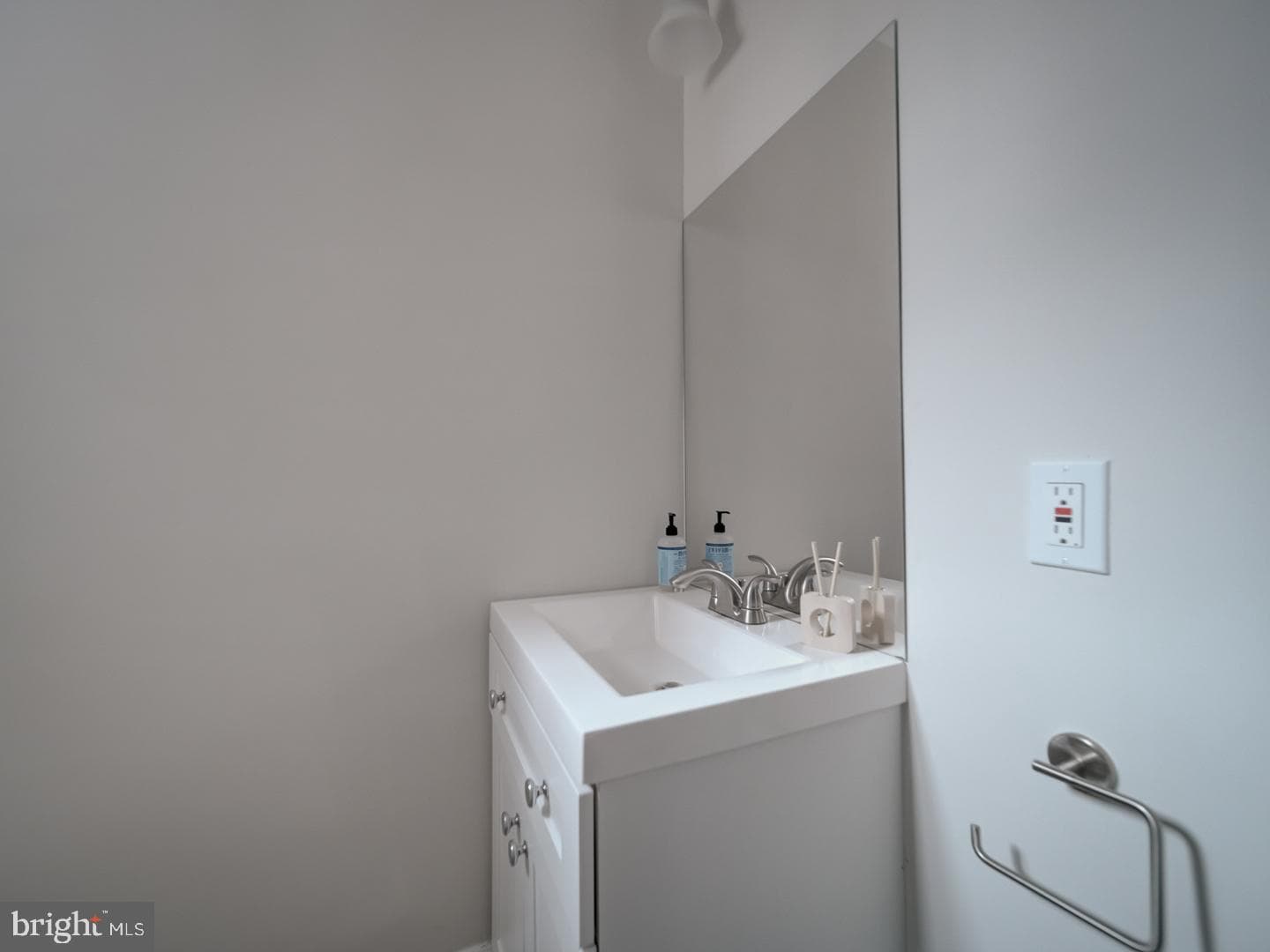 417 N Collington Ave photo 26