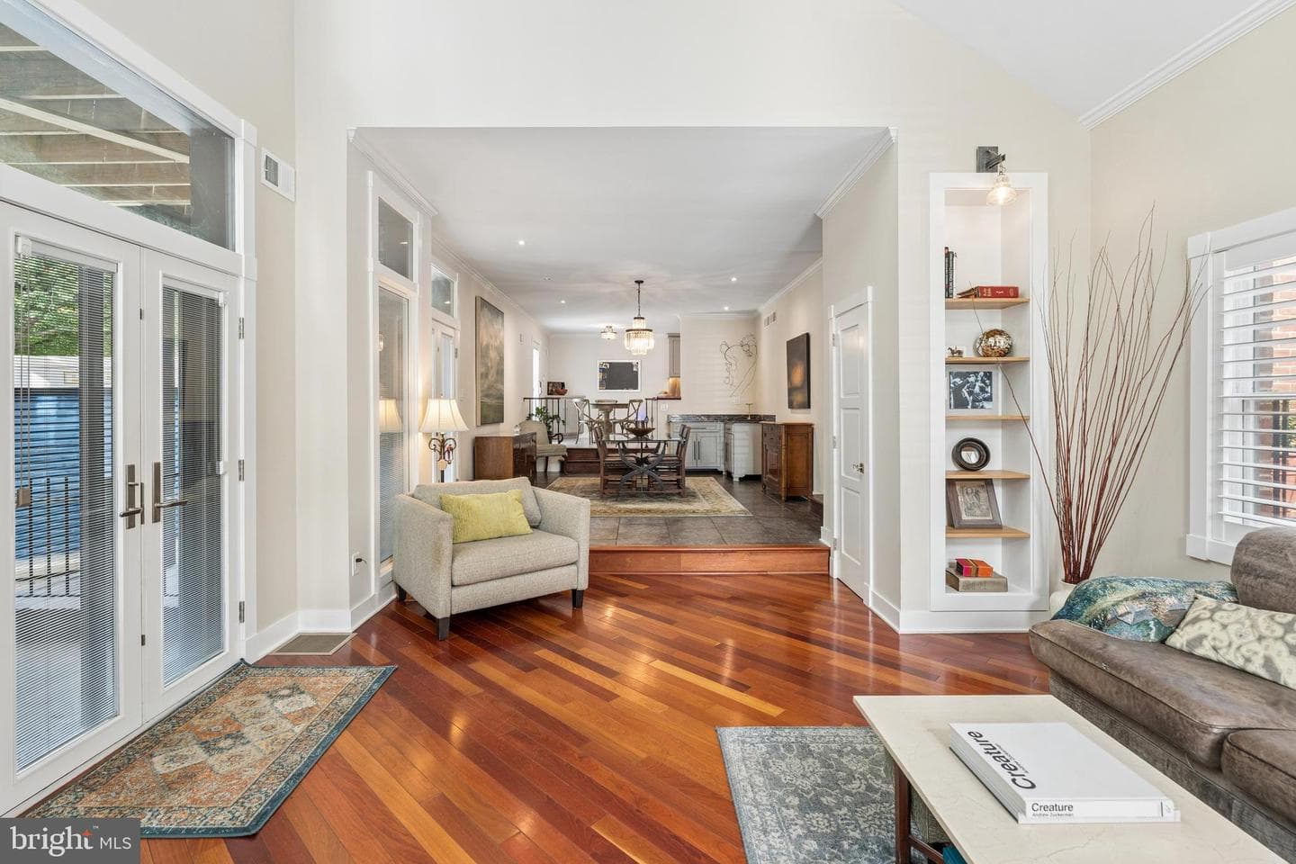 124 W Montgomery Street photo 5