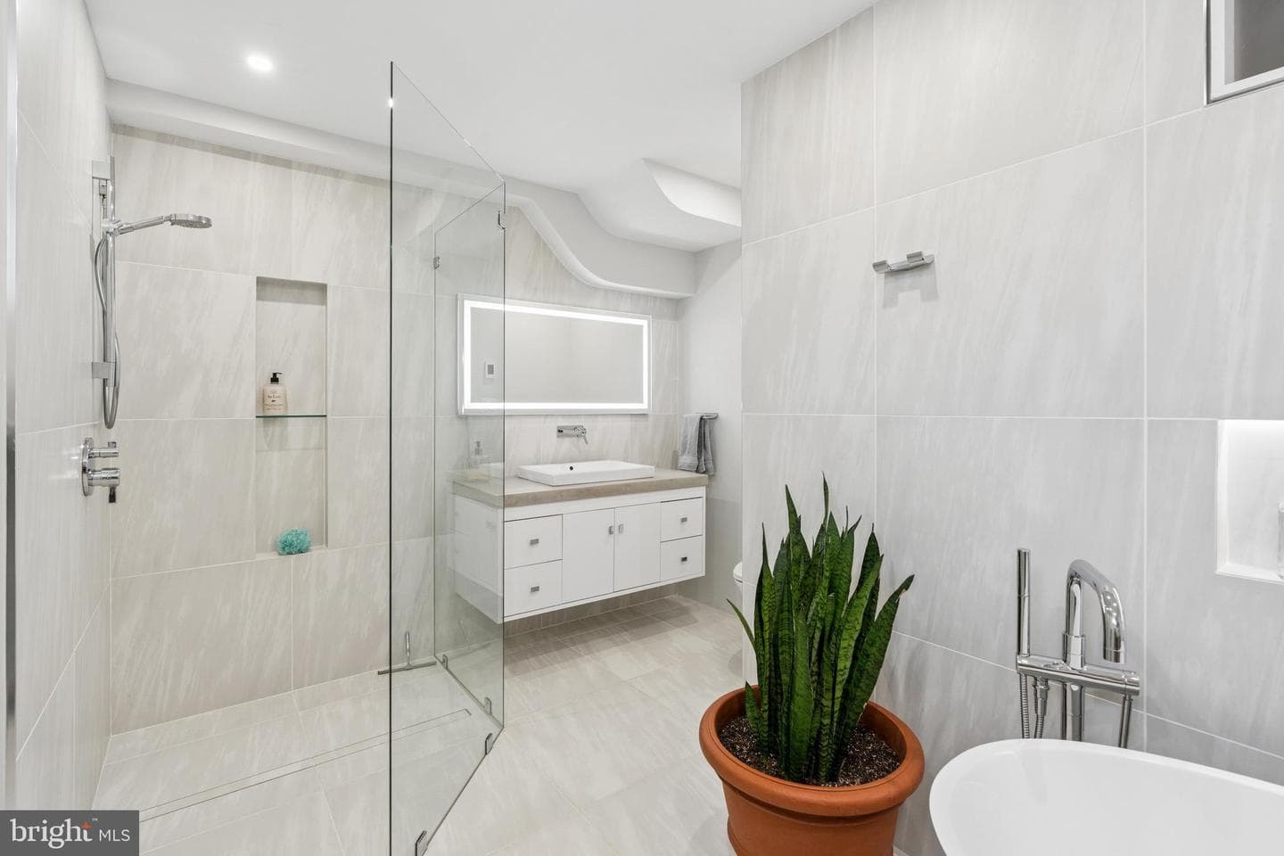 124 W Montgomery Street photo 57