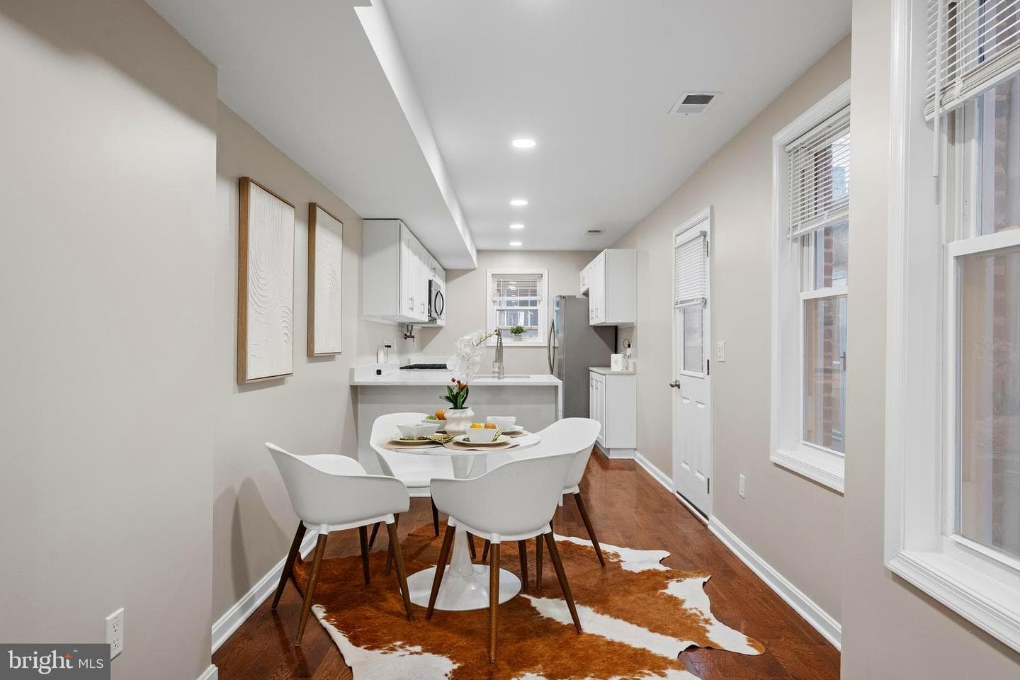 1358 Towson Street photo 13