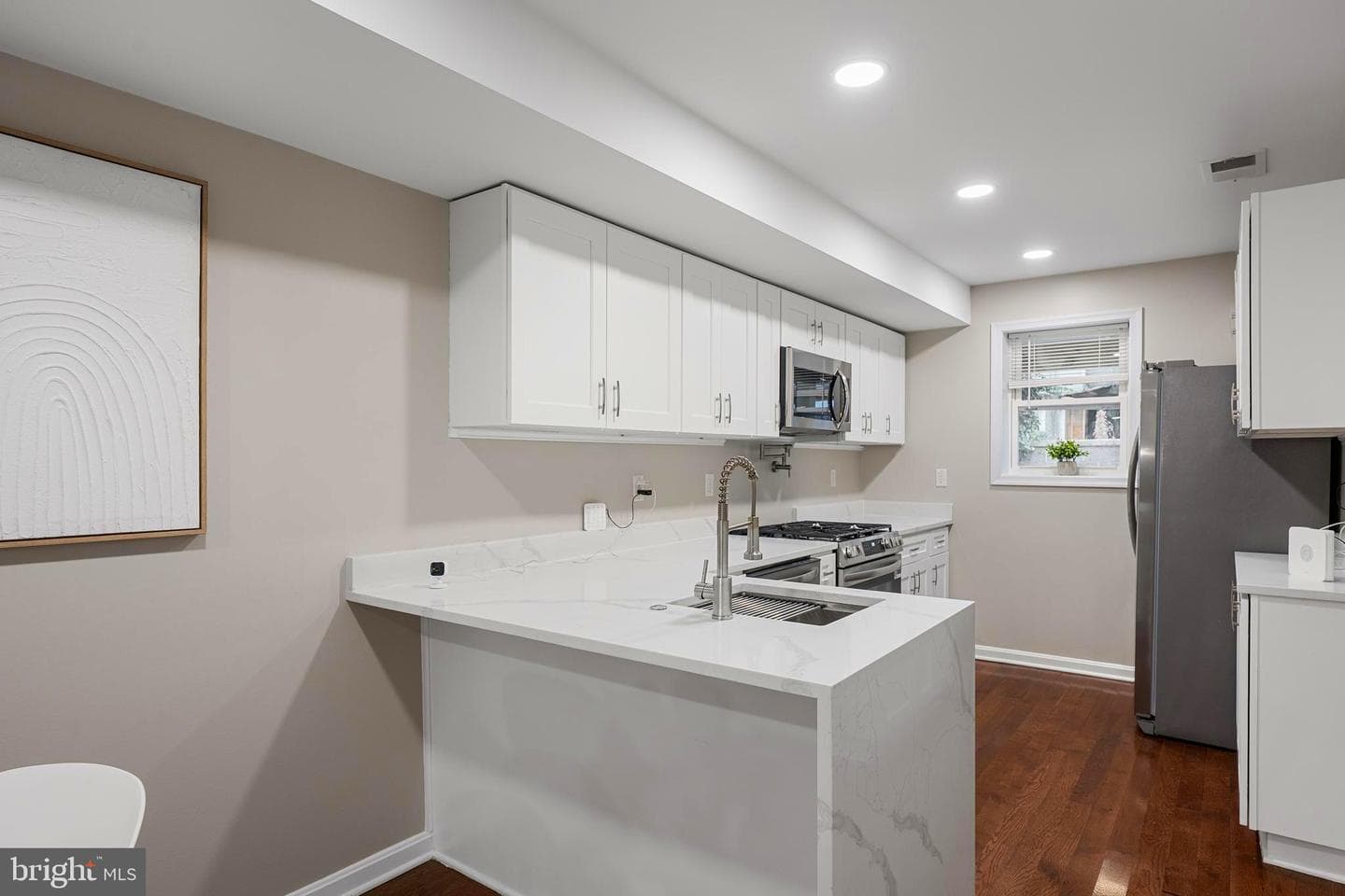 1358 Towson Street photo 16