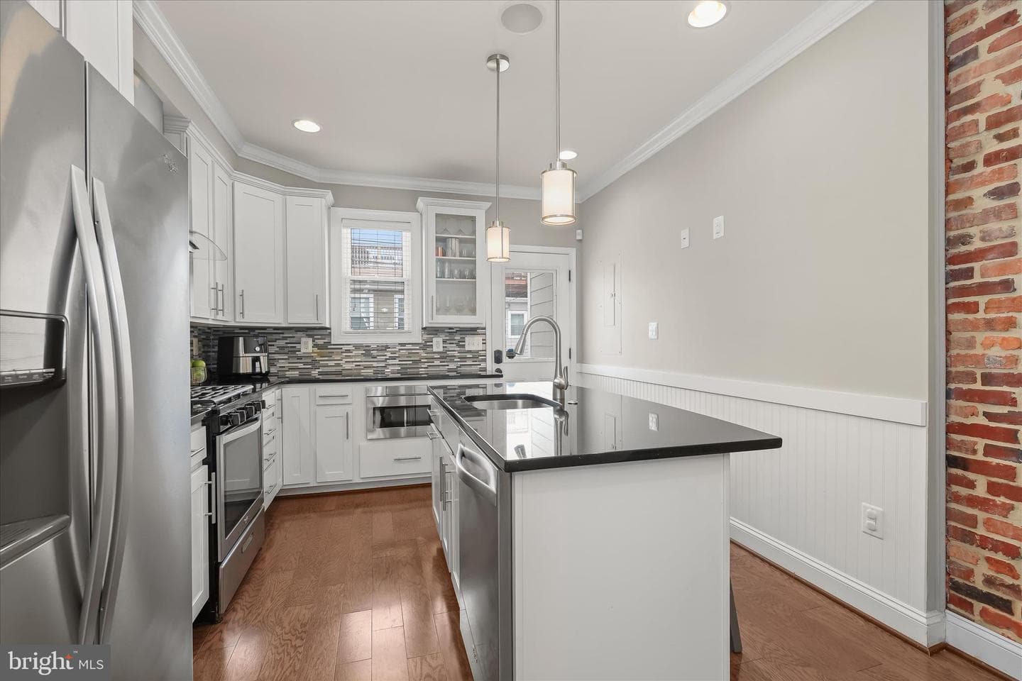 814 S Curley Street photo 10